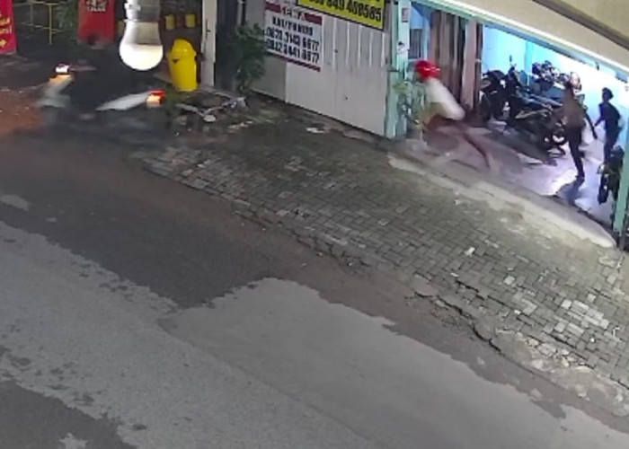 Gagal Gasak Motor, Pelaku Curanmor di Pucang Jajar Ditangkap Warga Satu Masih Buron