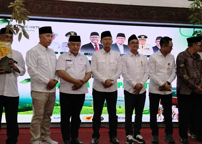 Hadiri Pelantikan PAC HKTI Kabupaten Malang, Ini Harapan Sanusi