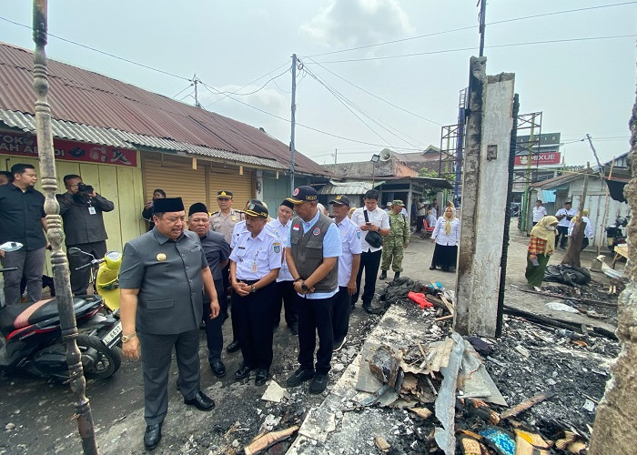 Bupati Warsubi Targetkan Lapak Pasar Cukir Rampung Akhir Desember, Pedagang Bisa Menempati Lapak Kosong