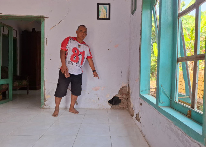  Teror Bondet, Rumah Warga Dihantam Empat Kali Ledakan