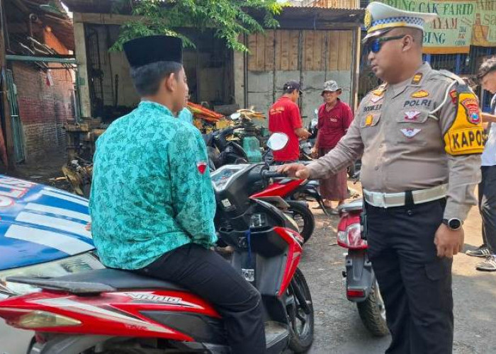 Operasi Zebra Semeru 2024, Polres Pelabuhan Tanjung Perak Tilang Ratusan Pengendara Motor 