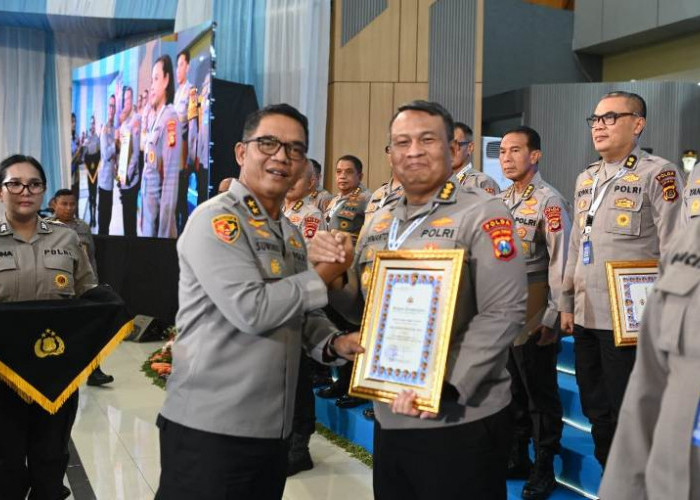 Biro Logistik Polda Jatim Borong Dua Penghargaan Aslog Polri