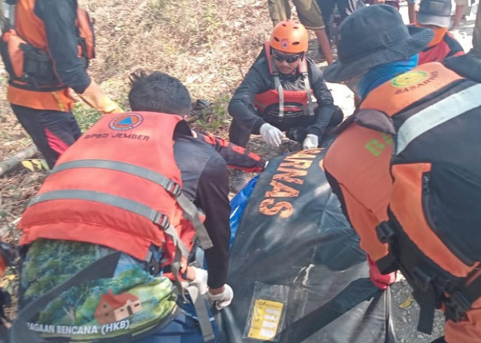 Petaka KLM Pantes Dihantam Ombak: Sholihin Pulang Dalam Kain Kafan, Dua Rekannya Masih Misteri