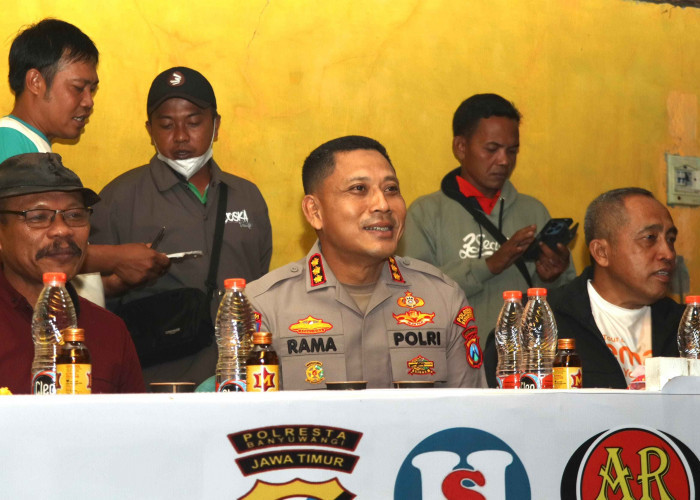 Sinergi dan Sportivitas, Polresta Banyuwangi Meriahkan Turnamen Voli di APPM Hebat Cup 2025