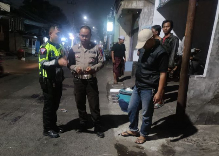 Satlantas Polres Pelabuhan Tanjung Perak Surabaya Tangani Laka  3 remaja di Dukuh Bulak Banteng