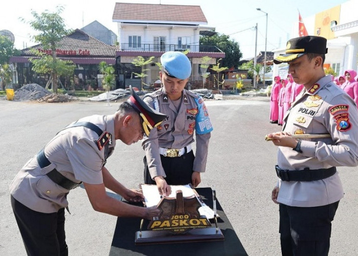 Kapolsek Purworejo Pasuruan Resmi Berganti, Kompol Suwiji Gantikan Kompol I Made Patera Negara