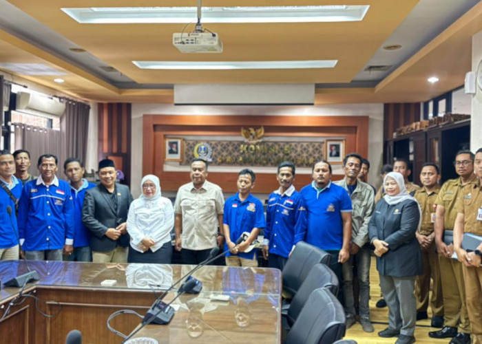 Rumpon Hancur Tertabrak Kapal, Nelayan Kerang Hijau Gresik Mengadu ke DPRD Jatim Tuntut Ganti Rugi Rp800 Juta