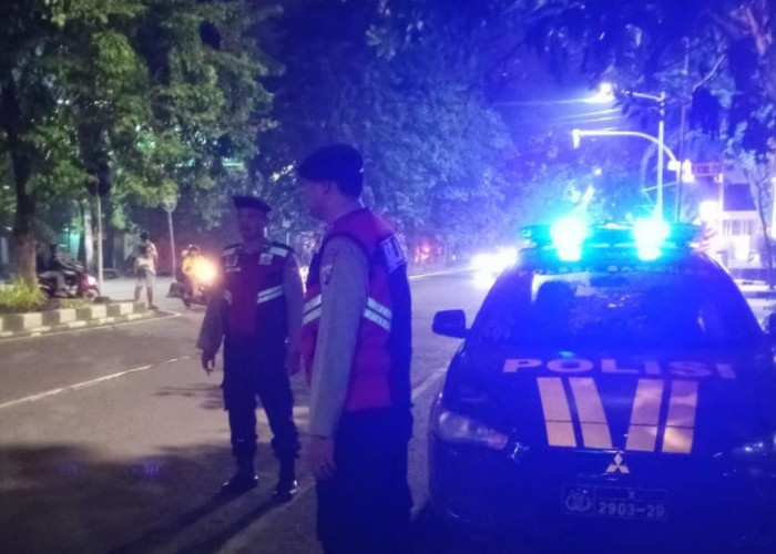 Polsek Sawahan Intensifkan Patroli Blue Light, Antisipasi Kejahatan 3C