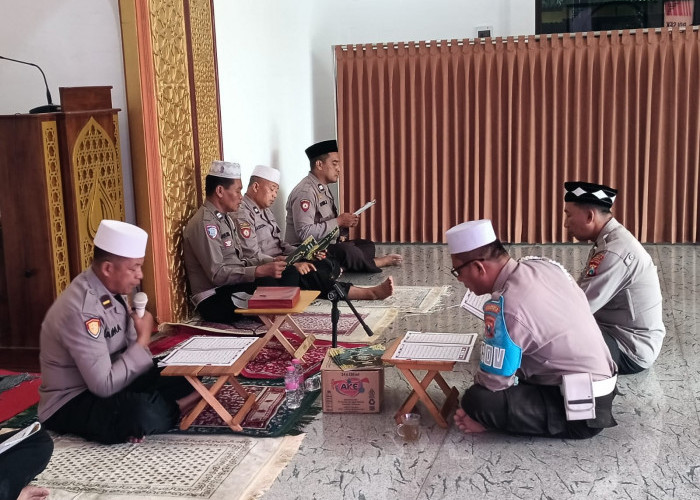 Polsek Buduran Rutin Gelar Khotmil Qur’an, Perkuat Keimanan Personel