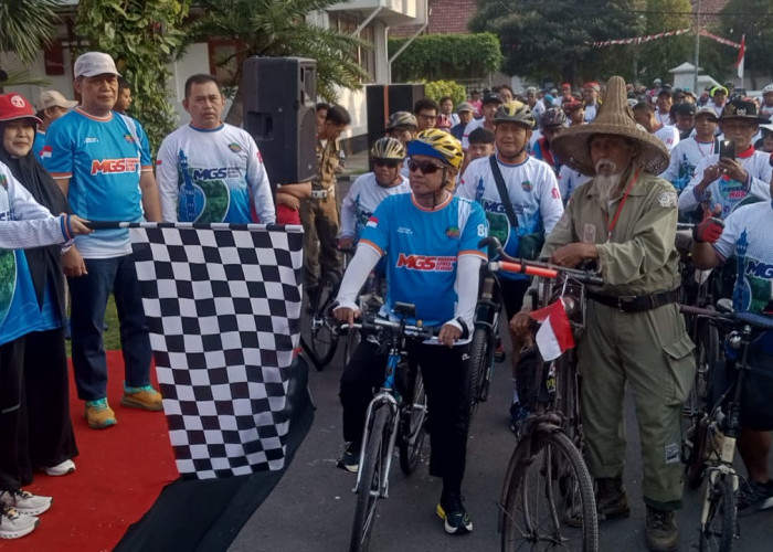 Ribuan Pegowes Nusantara Meriahkan Jamnas 2 MGS, Mbak Wali Lepas Peserta dari Balai Kota Kediri