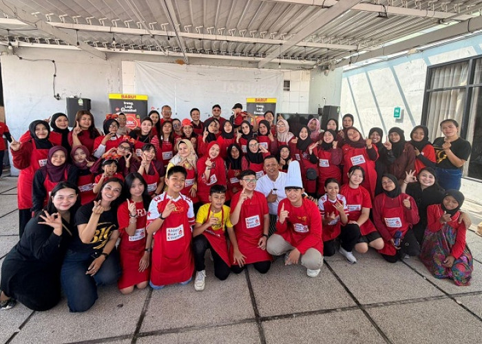 Isi Libur Sekolah, MaxOne Hotel Dharmahusada Gelar Kompetisi Memasak Seru Bersama Puluhan Keluarga