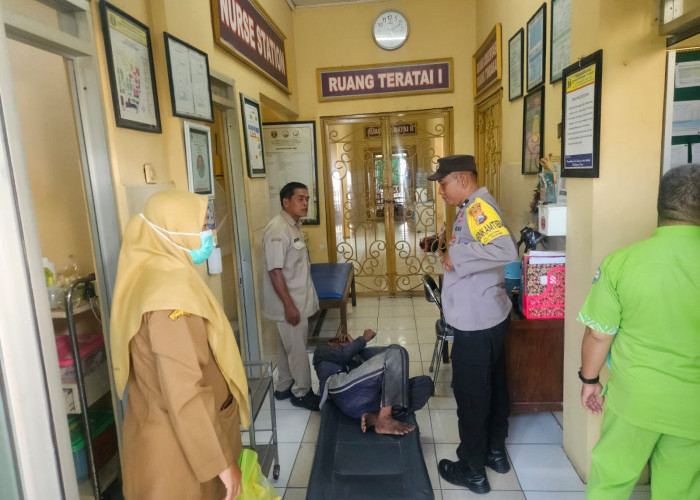 Resahkan Warga, ODGJ Diamankan Polsek Paron dan Dievakuasi ke RSUD dr. Soeroto Ngawi 