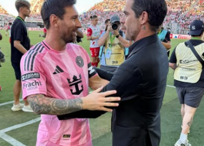 Lionel Messi Cedera Hamstring Saat Bela Inter Miami di Piala Liga 2025