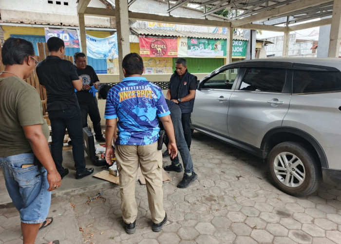 Ditinggal Salat di Masjid Al Ikhlas Jember, Mobil Terios Dibobol Maling Laptop dan Tas Raib