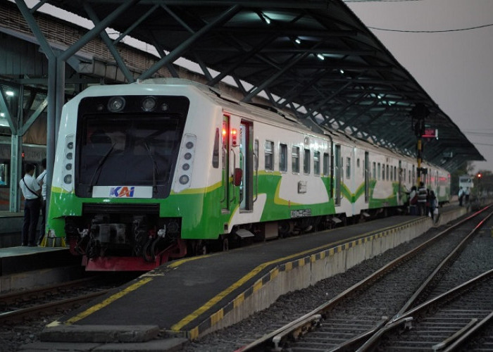 KAI Commuter Wilayah 8 Surabaya Layani 150 Ribu Penumpang hingga Hari Keempat Nataru