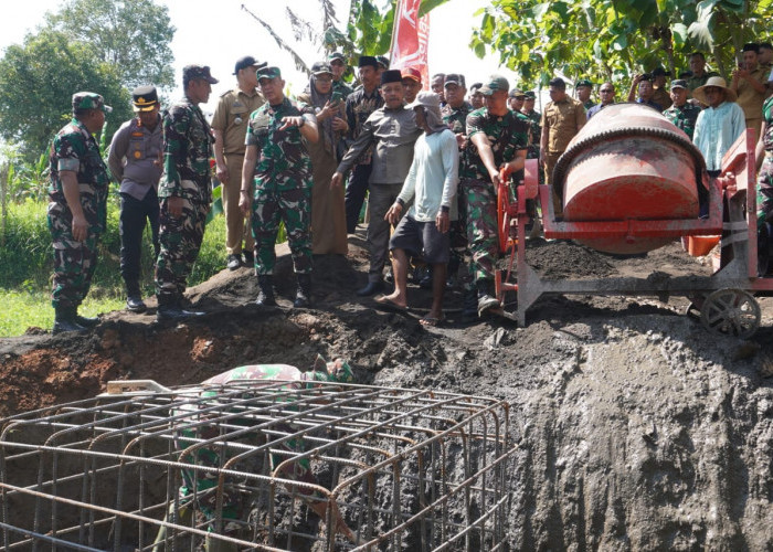 Pangdam V/Brawijaya Tinjau Jembatan Perintis di Sumenep
