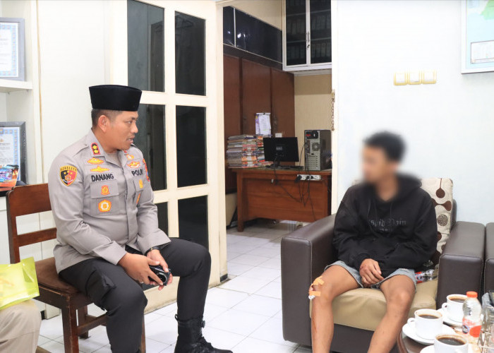 Polisi Redam Provokasi Rivalitas Lepas Bendera Suporter di Malang