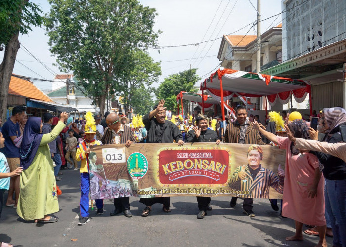 Gus Ipul Berangkatkan Peserta Mini Carnival Kebonsari Season II