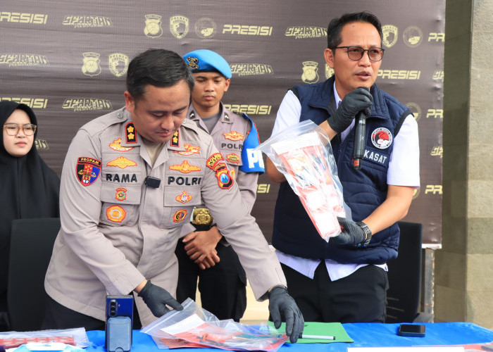 Polres Gresik Bongkar Jaringan Narkoba Madura-Gresik, Sita 209 Gram Sabu dan Selamatkan Ribuan Jiwa