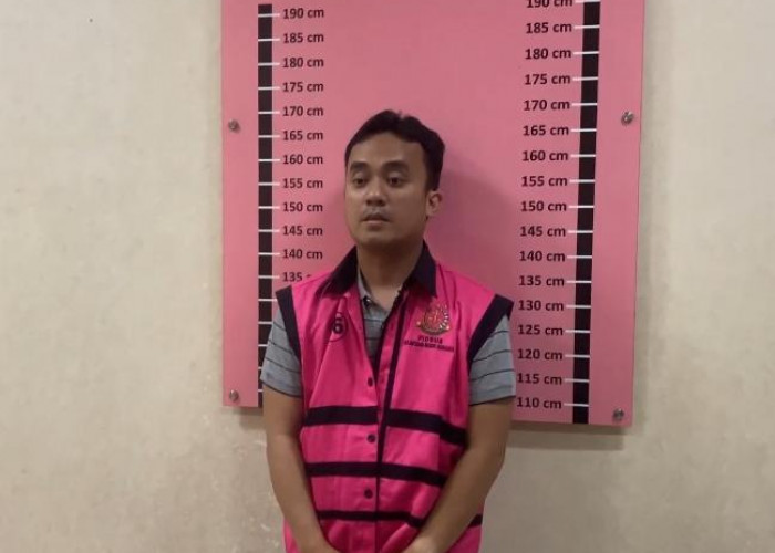 Diduga Korupsi Kredit Mikro Rp2,9 Miliar, Pegawai BRI Kaliasin Surabaya Diborgol 