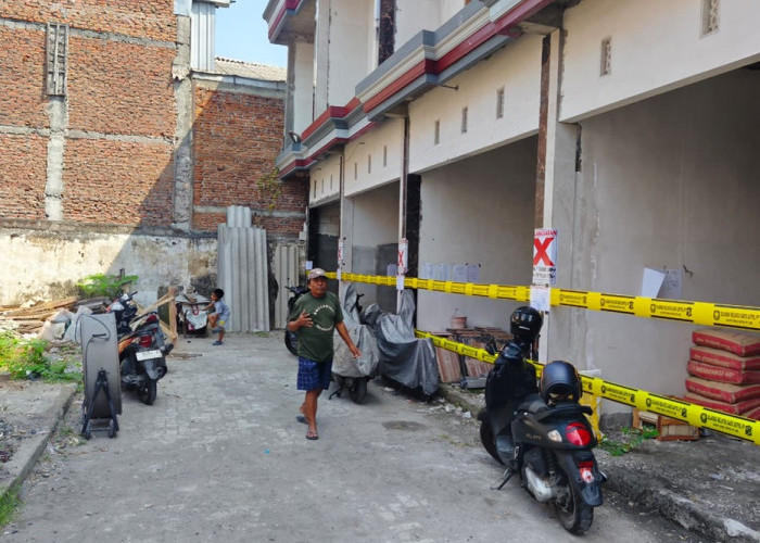 Berdiri Tanpa Izin, 21 Bangunan di Donowati Gang Buntu Surabaya Disegel