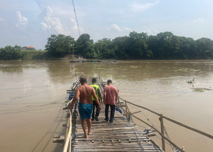 Bersihkan Eceng Gondok, Pria Candiharjo Hilang Terseret Arus Sungai Brantas