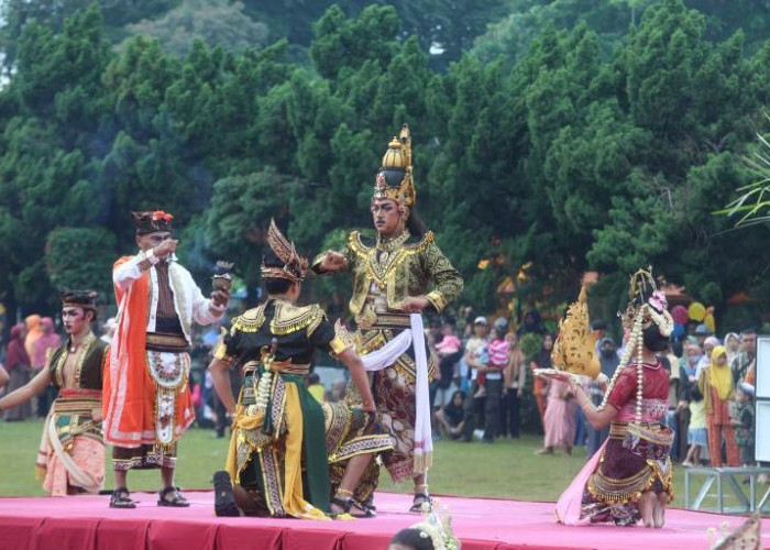 Harjalu Ke-769 di Lumajang Dimeriahkan Teatrikal dan Tari Kolosal