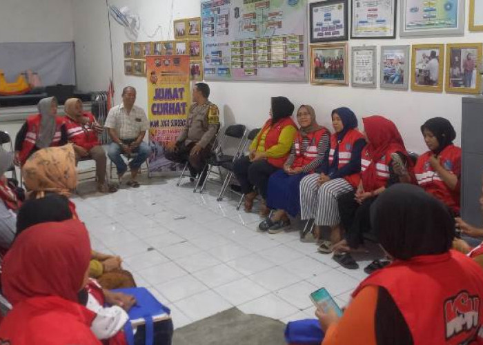 Jumat Curhat Polsek Sawahan Ajak Warga Petemon Surabaya Tingkatkan Kewaspadaan Kamtibmas