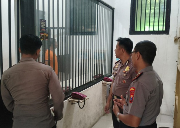 Wakapolres Gresik Cek Rutan Sattahti Pastikan Keamanan dan Kondisi Tahanan