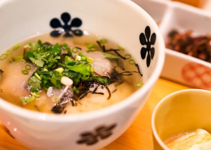 Menu Sayuran ala Jepang: Resep Miso Soup dengan Tambahkan Tofu dan Sayuran