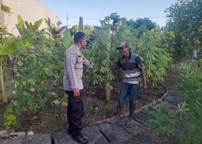 Dukung Ketahanan Pangan, Polsek Lakarsantri Dampingi Warga Lidah Wetan Manfaatkan Lahan Kosong