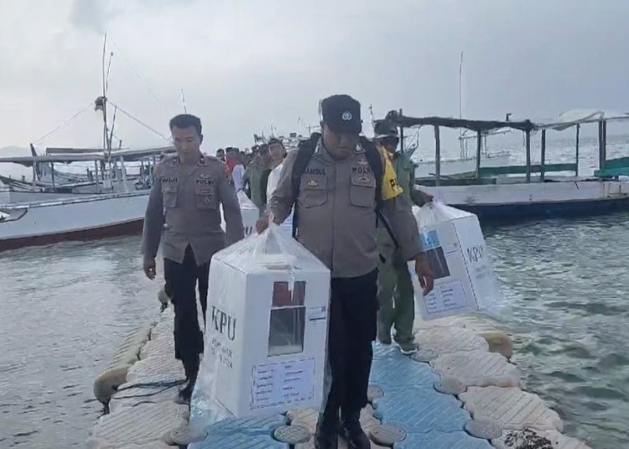 Kapolres Gresik Pastikan Pengamanan Pemungutan Suara di TPS Berjalan Aman