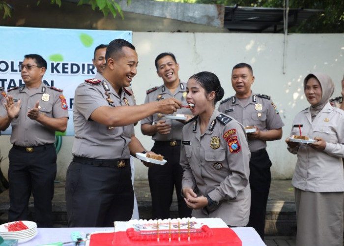 Tasyakuran Ulang Tahun Personel Polres Kediri, Kebersamaan Jadi Sorotan