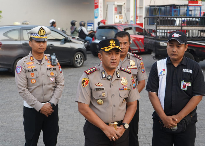 Antisipasi Panic Buying BBM, Kapolres Kediri Cek Pasokan di Sejumlah SPBU