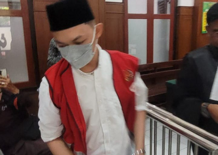 Mahasiswa Surabaya Divonis 33 Bulan Penjara dalam Kasus Perlindungan Anak