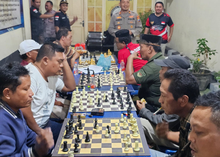 Gresik Aman dan Kondusif, Polsek Cerme Gaungkan Pesan Kamtibmas Lewat Turnamen Catur