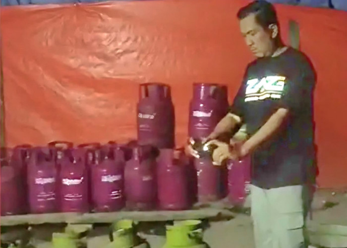 Polres Pasuruan Gerebek Gudang Gas Elpiji Bersubsidi, 4 Pekerja Diamankan