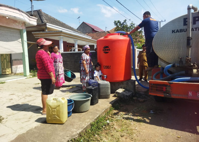 BPBD Kabupaten Malang Distribusikan Air Bersih Akibat Kekeringan