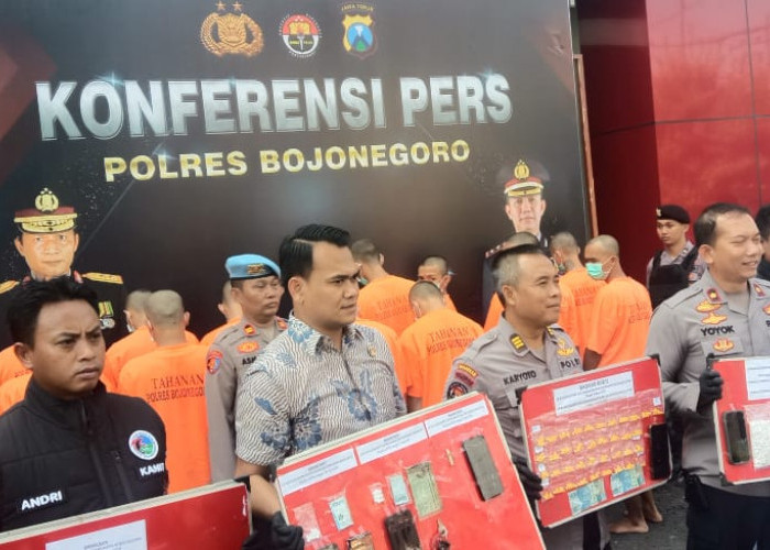 Satresnarkoba Polres Bojonegoro Ringkus 17 Tersangka Pengedar Sabu hingga Obat Berbahaya