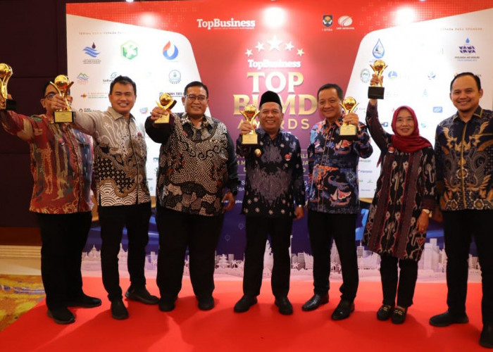 Ukir Prestasi Gemilang, Bank Jombang Raih TOP BUMD Award 2025