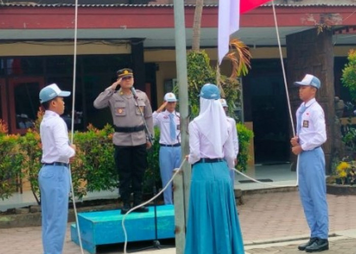 Tekan Kenakalan Remaja, Polres Tulungagung Giatkan Police Goes to School