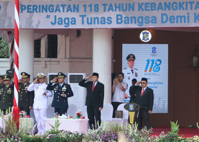 Harkitnas Ke-118 di Surabaya, Wawali Armuji Soroti Pembatasan Medsos Anak di Era Digital