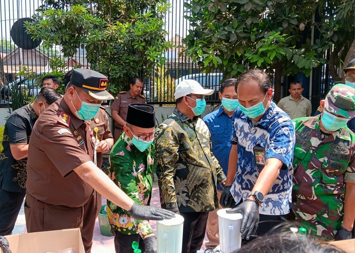 Kejari Pasuruan Musnahkan BB 115 Perkara, Termasuk 5,2 Kg Sabu Jaringan Internasional