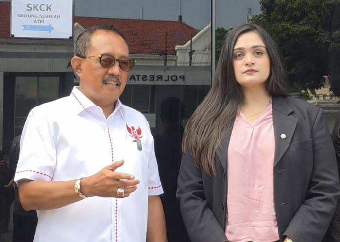 Datangi Polrestabes Surabaya, Cak Ji Dampingi Korban Penipuan Rp13 Miliar