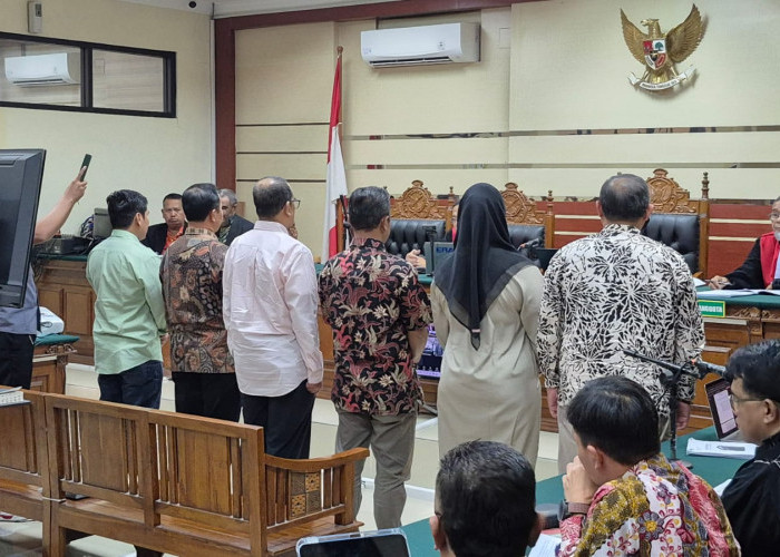 Sidang Ke-4 Kasus Maidi Madiun Cs (1): Enam Saksi dari Sekda hingga Plt Kepala DPUPR Dihadirkan JPU