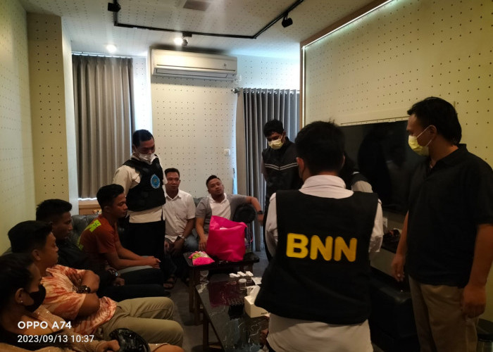 BNNK Surabaya Gerebek Pesta Narkoba di Hotel