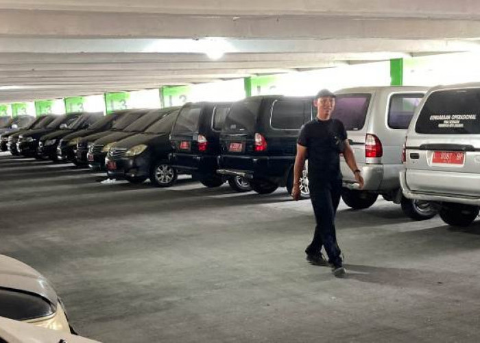 Pemkot Surabaya Lelang 85 Kendaraan Operasional untuk Efisiensi BBM