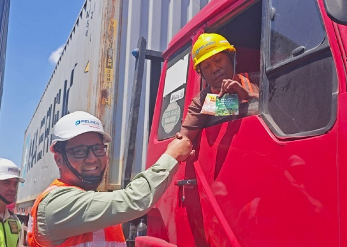 TPS Perkuat Komitmen Pelindo Bersih, Sosialisasikan SMAP kepada Pengemudi Truk