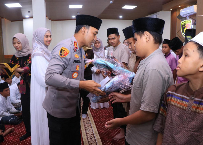 Peringati Nuzulul Quran, Kapolres Ngawi Tebar Kebahagiaan Bersama Anak Yatim