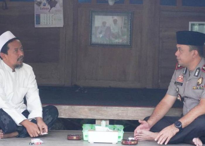 Perkokoh Sinergitas Kemitraan, Kapolres Bangkalan AKBP Wibowo Sambangi Kiai Pengasuh Ponpes Nurul Kholil 